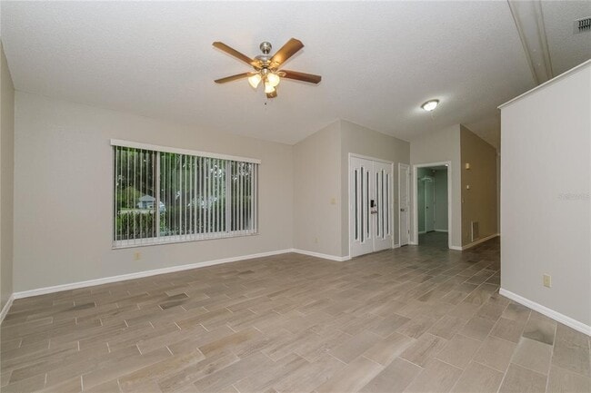 Building Photo - 6084 Freeport Dr