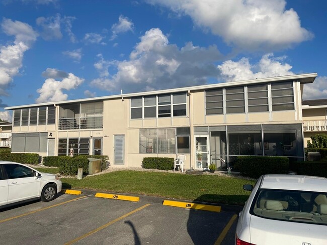 Building Photo - 138 Dorchester H