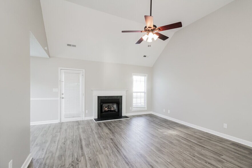 Building Photo - 3201 Creek Trail Rd