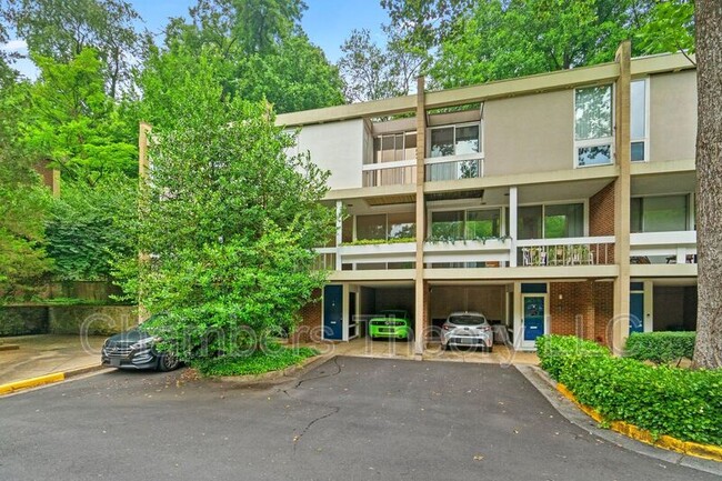 Primary Photo - 11593 Maple Ridge Rd