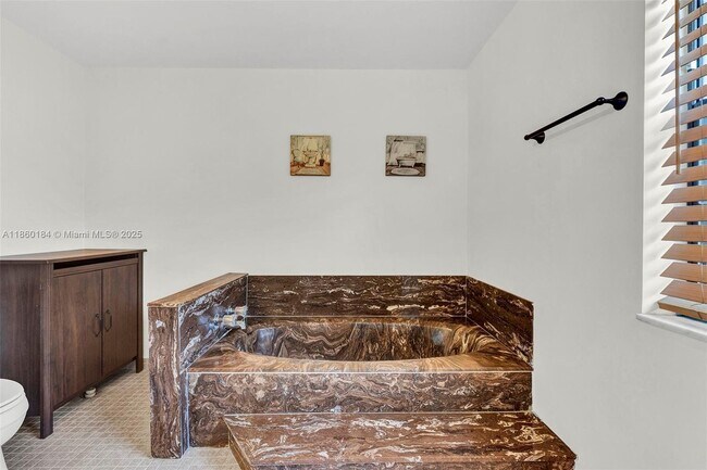 Building Photo - 2605 SW 73rd Way