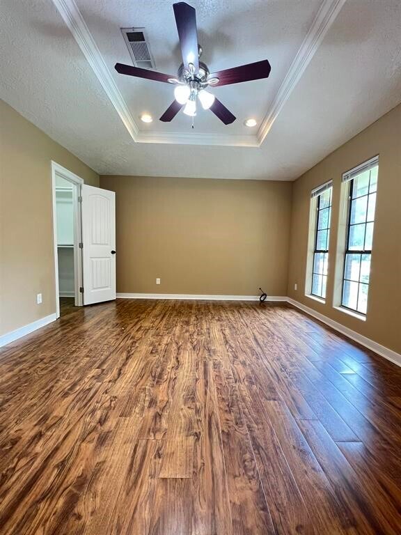 Building Photo - 12965 Larch Ln