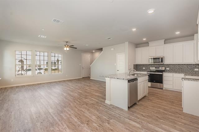Building Photo - 3324 Solana Cir