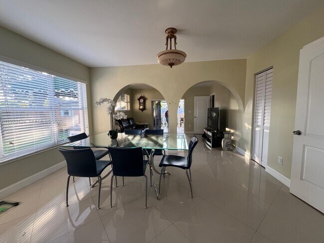 Building Photo - 3520 SW 104th Ave