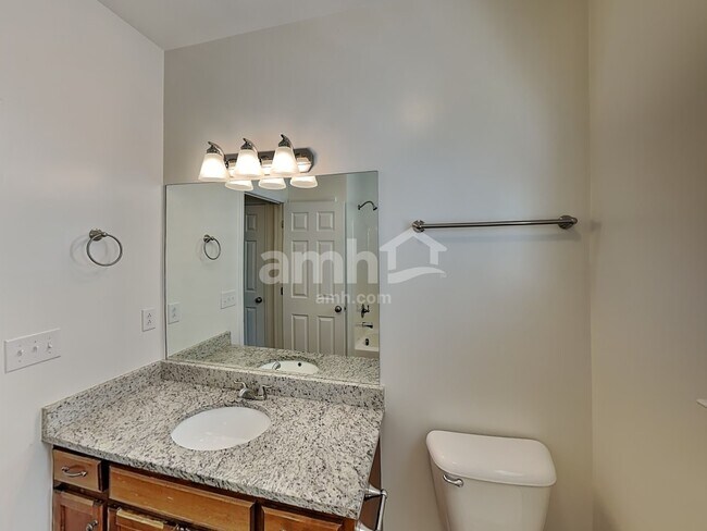 Building Photo - 3063 Romain Trail