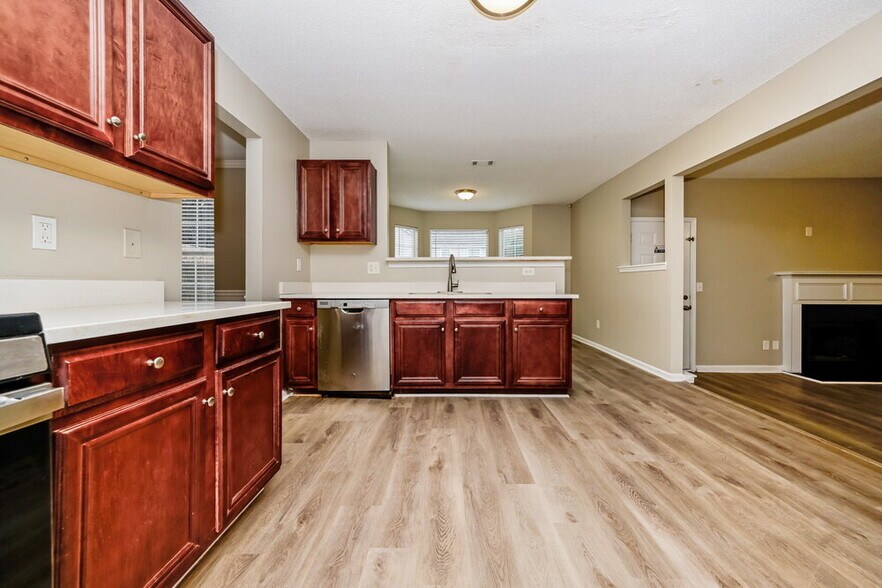 Building Photo - 2753 Elkmont Ridge SW