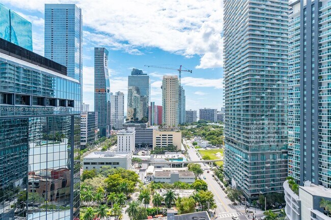 Building Photo - 1080 Brickell Ave