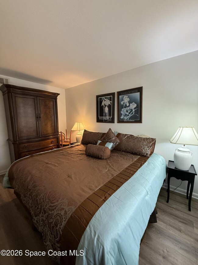 Building Photo - 201 International Dr