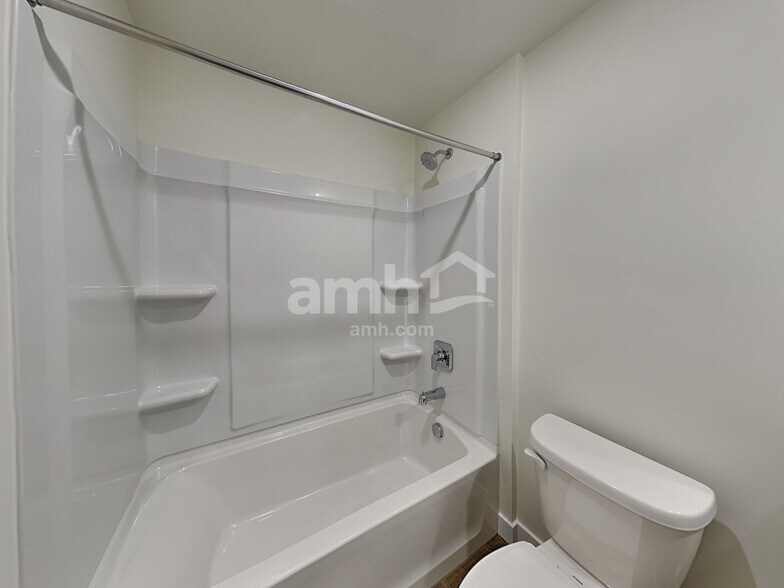 Building Photo - 4692 W Ore Strm Rd