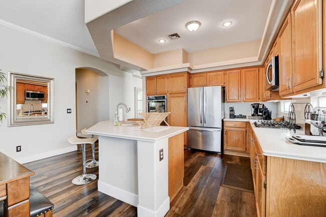 Building Photo - QUALITY FULLY FURNISHED SEVEN HILLS HOME WITH A PRIVATE POOL AND SPA