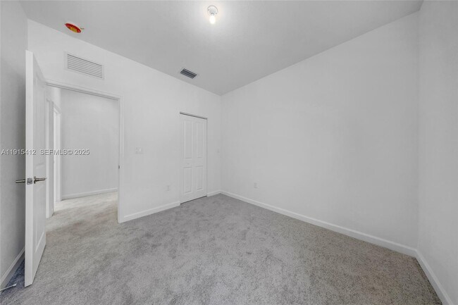 Building Photo - 2448 SE 27th Terrace