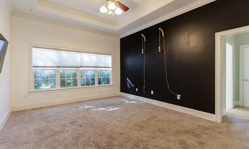 Building Photo - 4419 Triple Oak Dr