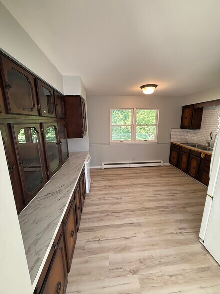 Building Photo - 8901 Highland Dr