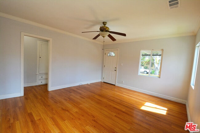 Building Photo - 179 W Spazier Ave