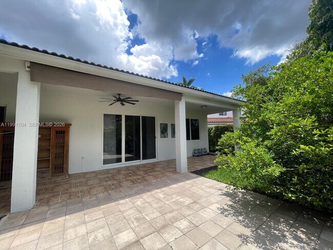 Building Photo - 1137 Croton Ct