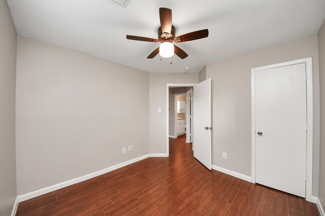 Building Photo - 20641 Patriot Park Ln