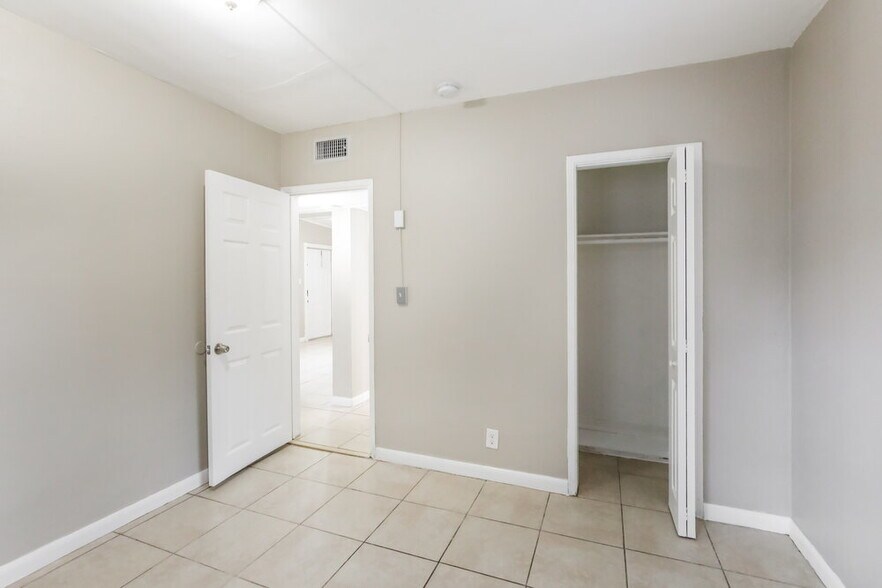 Building Photo - 1161 NW 139th St