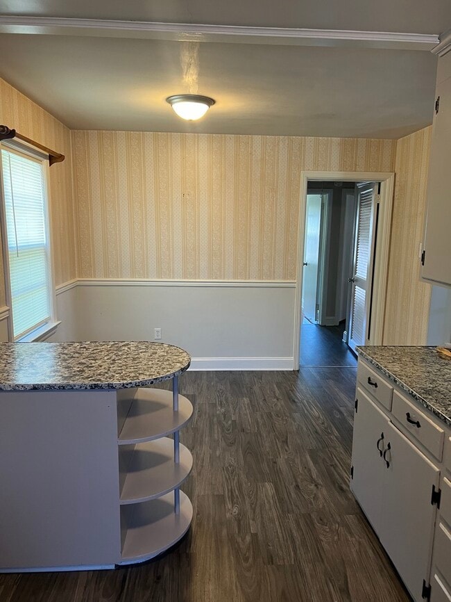 Building Photo - 225 Franklin St