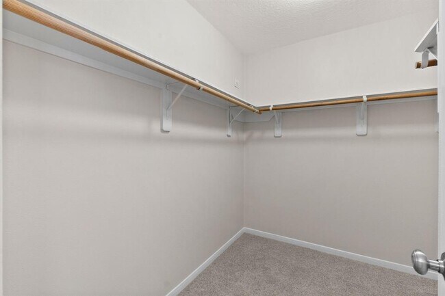 Building Photo - 16957 Wren Hill St