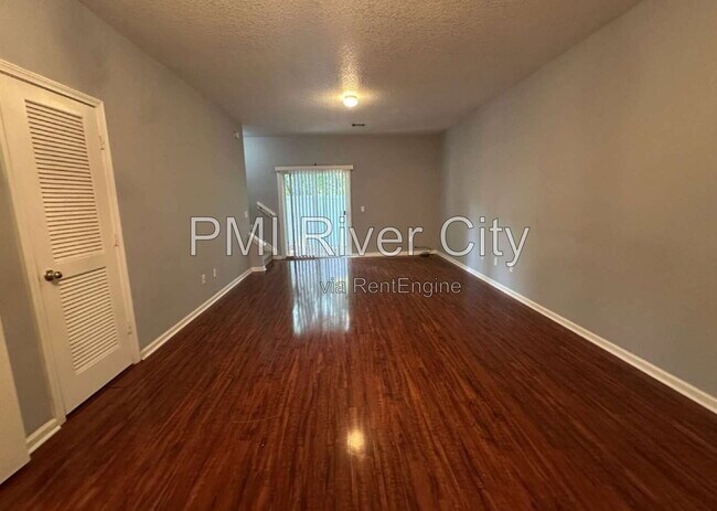 Building Photo - 4750 Playpen Dr