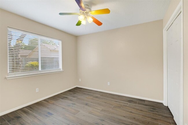 Building Photo - 16110 Springbank Dr