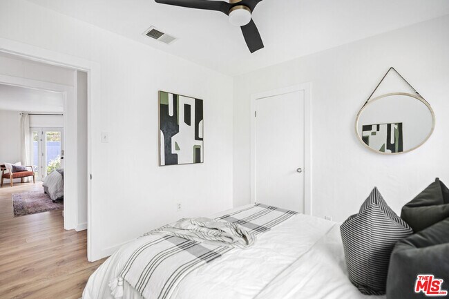 Building Photo - 2815 S Holt Ave