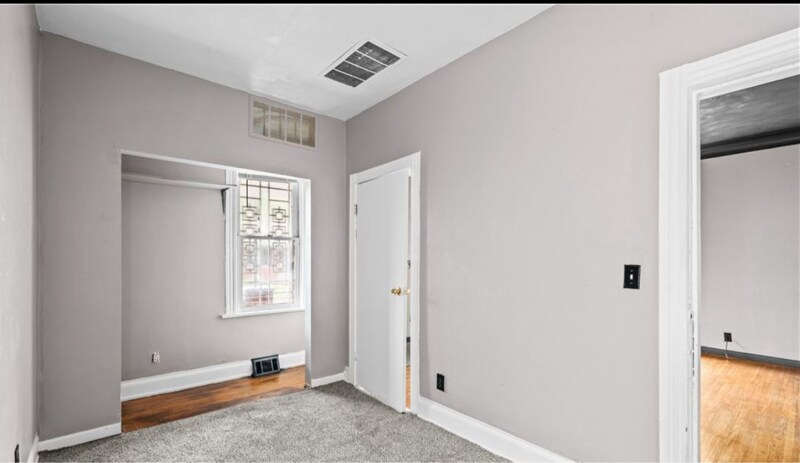 Building Photo - 1617 Buckingham St