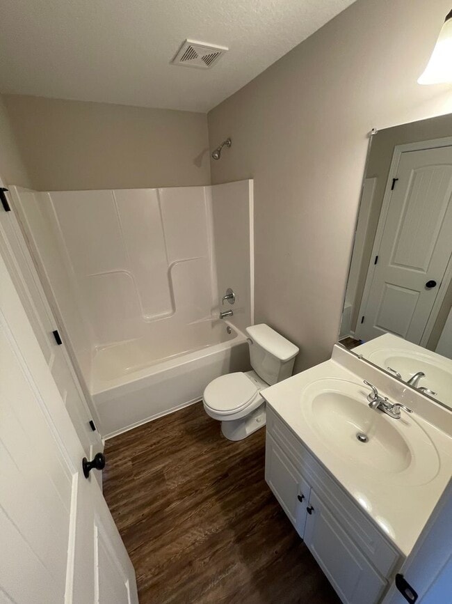 Building Photo - 429 Andover Dr