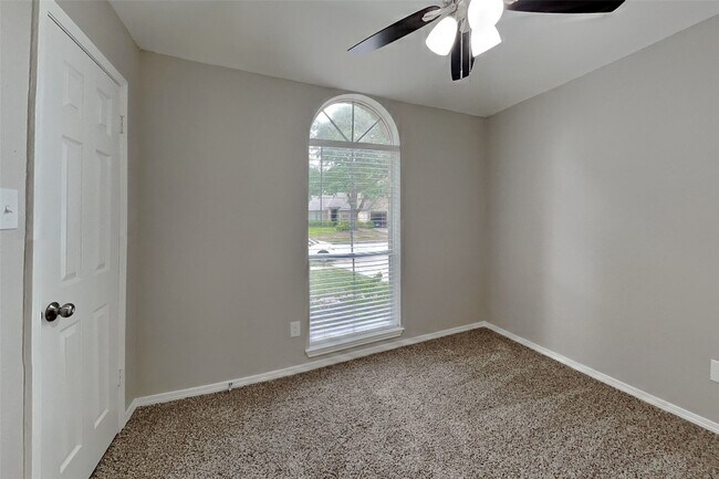 Building Photo - 9119 Newkay Ln