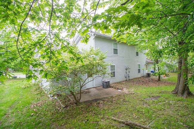 Building Photo - 1316 Valley Creek Ln