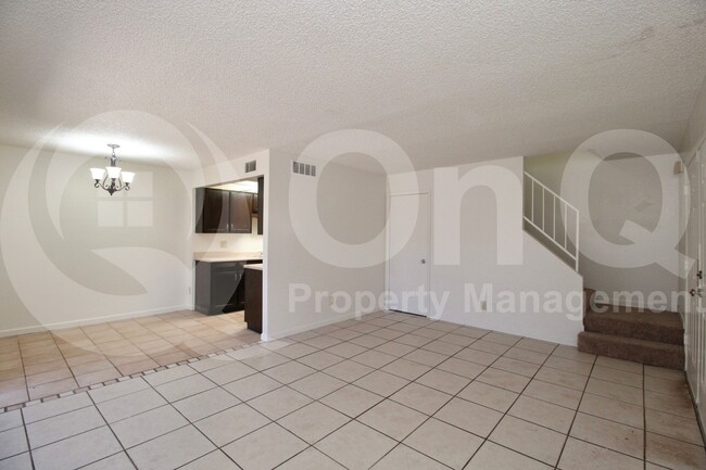 Building Photo - 6074 W Golden Ln