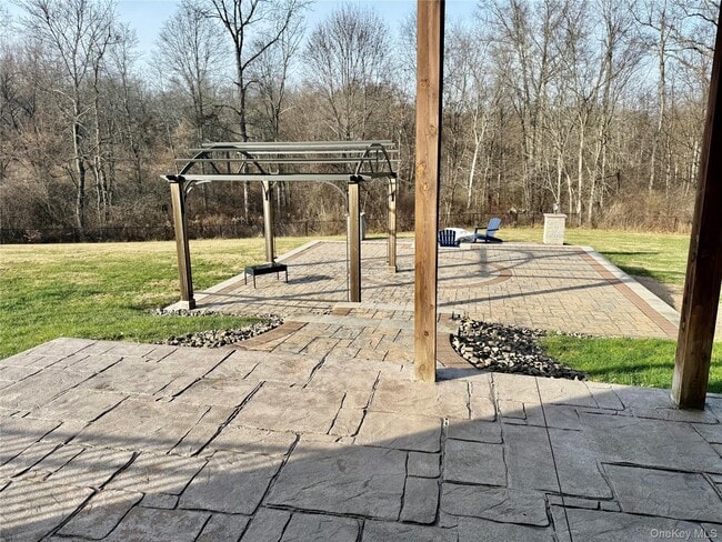 Building Photo - 97 Browns Rd