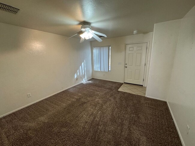 Building Photo - 3 Bedroom - 2 Bath - 2 Car Garage - Green Valley, AZ