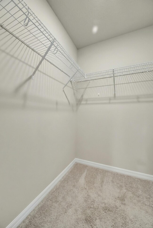 Building Photo - 3550 San Bernardino Wy