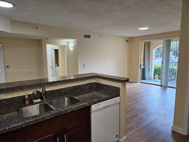 Building Photo - 2090 W Preserve Way