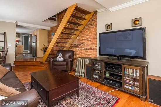 Building Photo - 825 S Linwood Ave