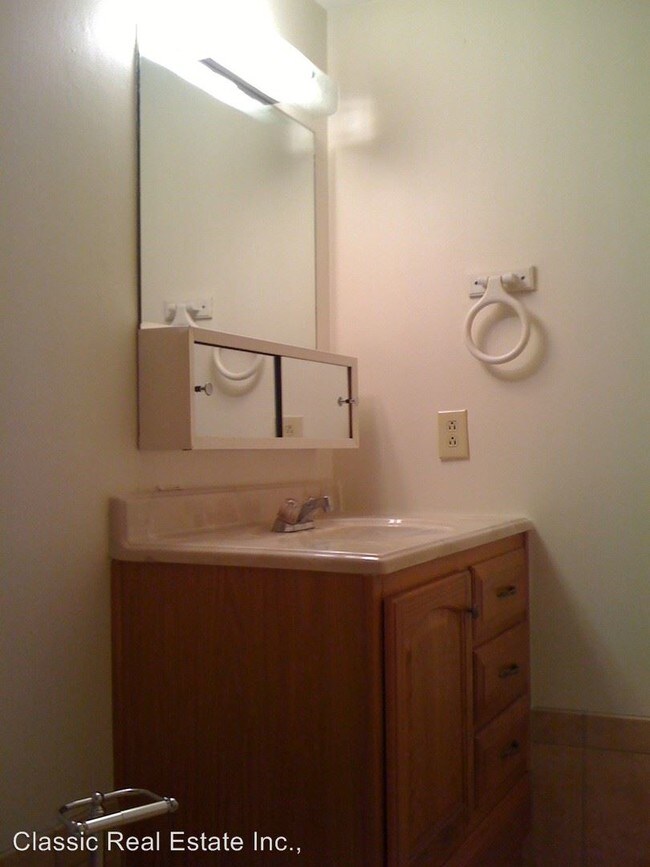 Building Photo - 1 br, 1 bath House - 804 B Malabu Drive