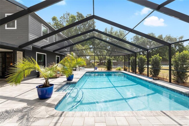 Building Photo - 6618 Country Club Rd