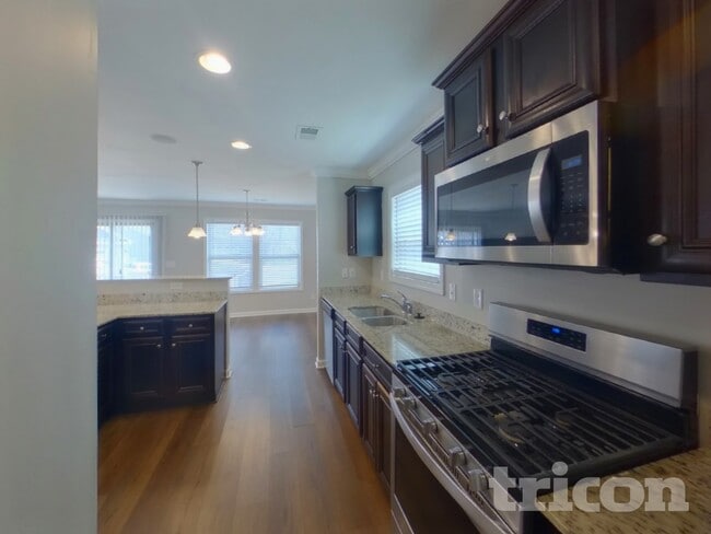 Building Photo - 108 Dalston Rd