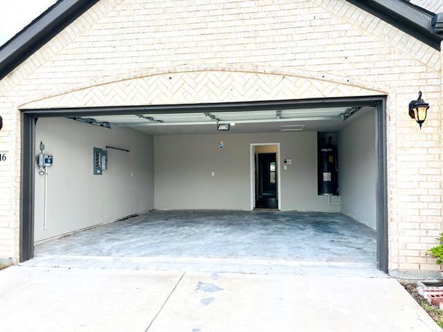 Building Photo - 116 Aucuba Ln