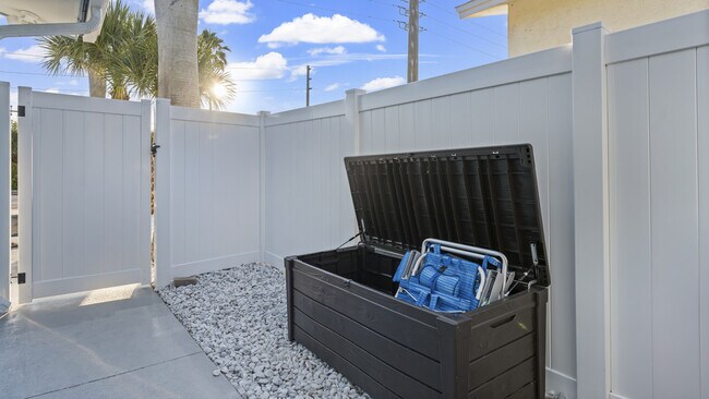 Building Photo - 79 S Brevard Ave