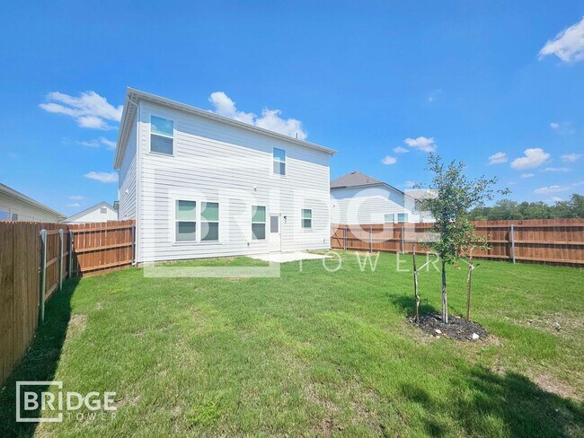 Building Photo - 411 Sandy Gln Ln