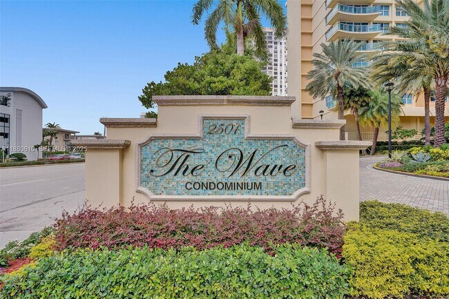 Building Photo - 2501 S Ocean Dr