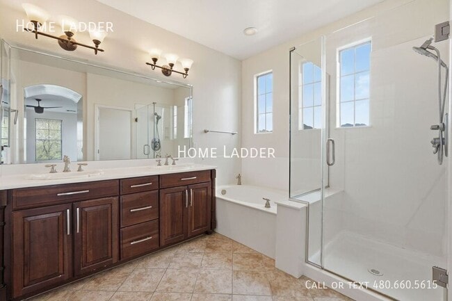 Building Photo - 9274 E Desert Park Dr