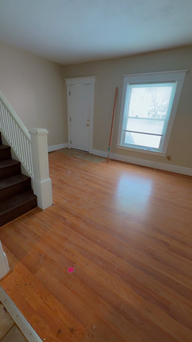 Building Photo - 191 Vandervoort St