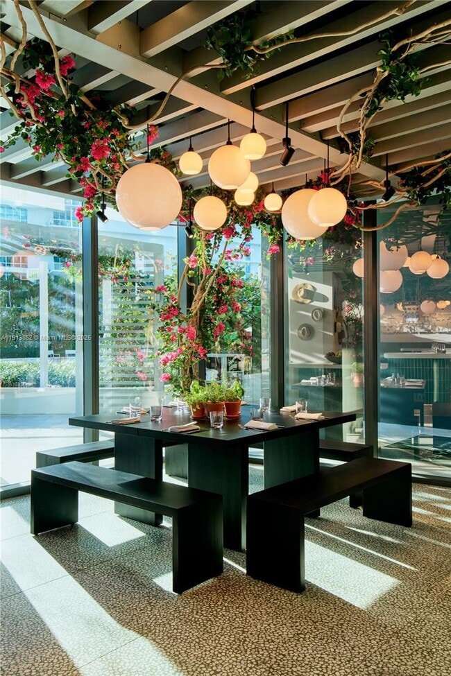 Building Photo - 500 Alton Rd