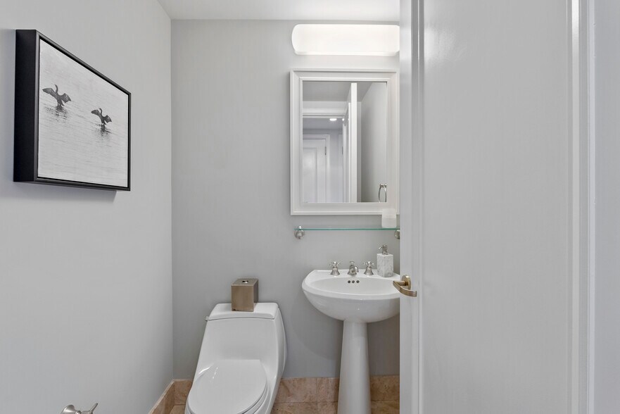 Building Photo - 765 Market St