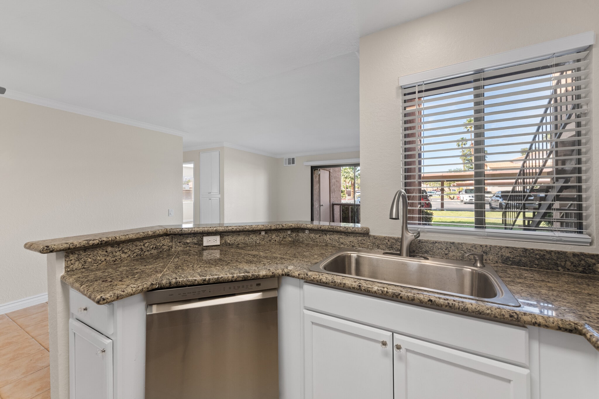 Building Photo - 78650 Ave 42 Ave