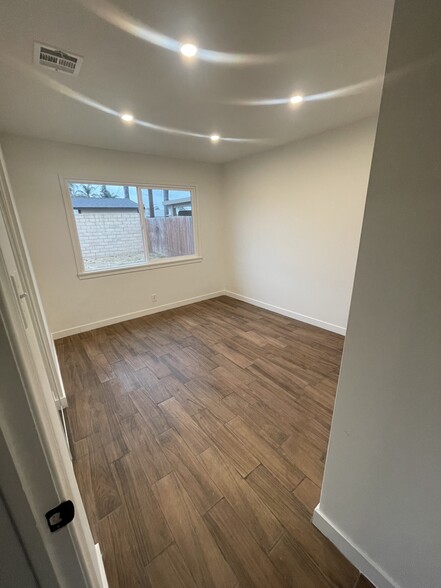 Bedroom #1 - 540 Chestnut St