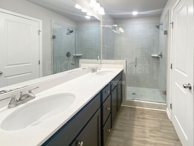 Building Photo - 5108 Fox Den Rd